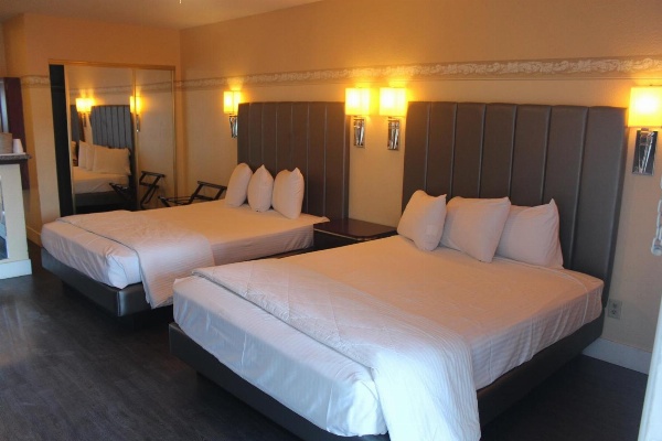 Shalimar Hotel of Las Vegas image 5